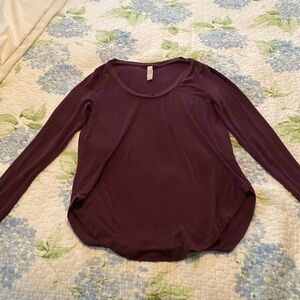 Athleta Pre & post gym pullover top; hip draping ;cranberry gently worn size XS